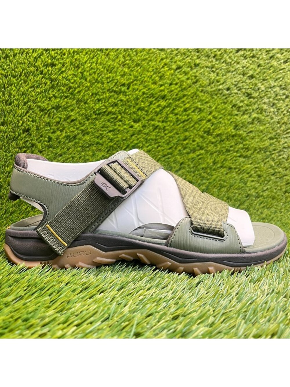 Kuru Current Mens Size 11 Olive Green Gum Beach Walking Outdoor Strappy Sandals